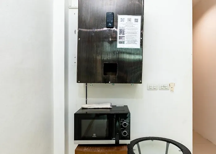 Yon Sukhumvit 4 Bts Nana Apartment