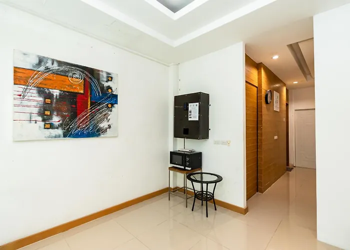 Apartment Yon Sukhumvit 4 Bts Nana