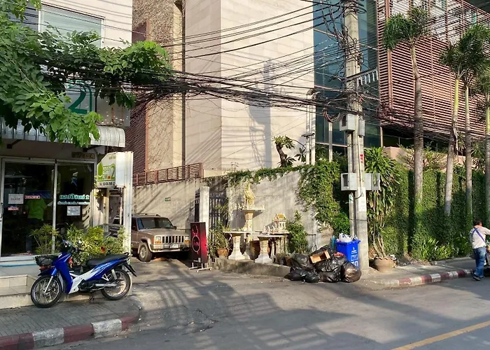 Apartment Yon Sukhumvit 4 Bts Nana Bangkok