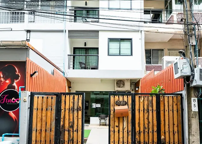 Yon Sukhumvit 4 Bts Nana Apartment