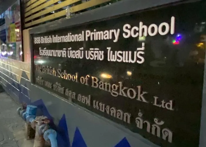 Apartment Yon Sukhumvit 4 Bts Nana