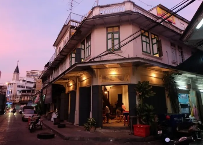 Yon Sukhumvit 4 Bts Nana